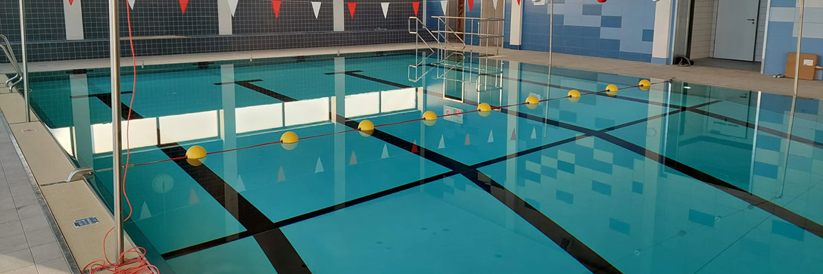 Poolboden mit Ventil in Hallenbad Rain am Lech (Deutschland)