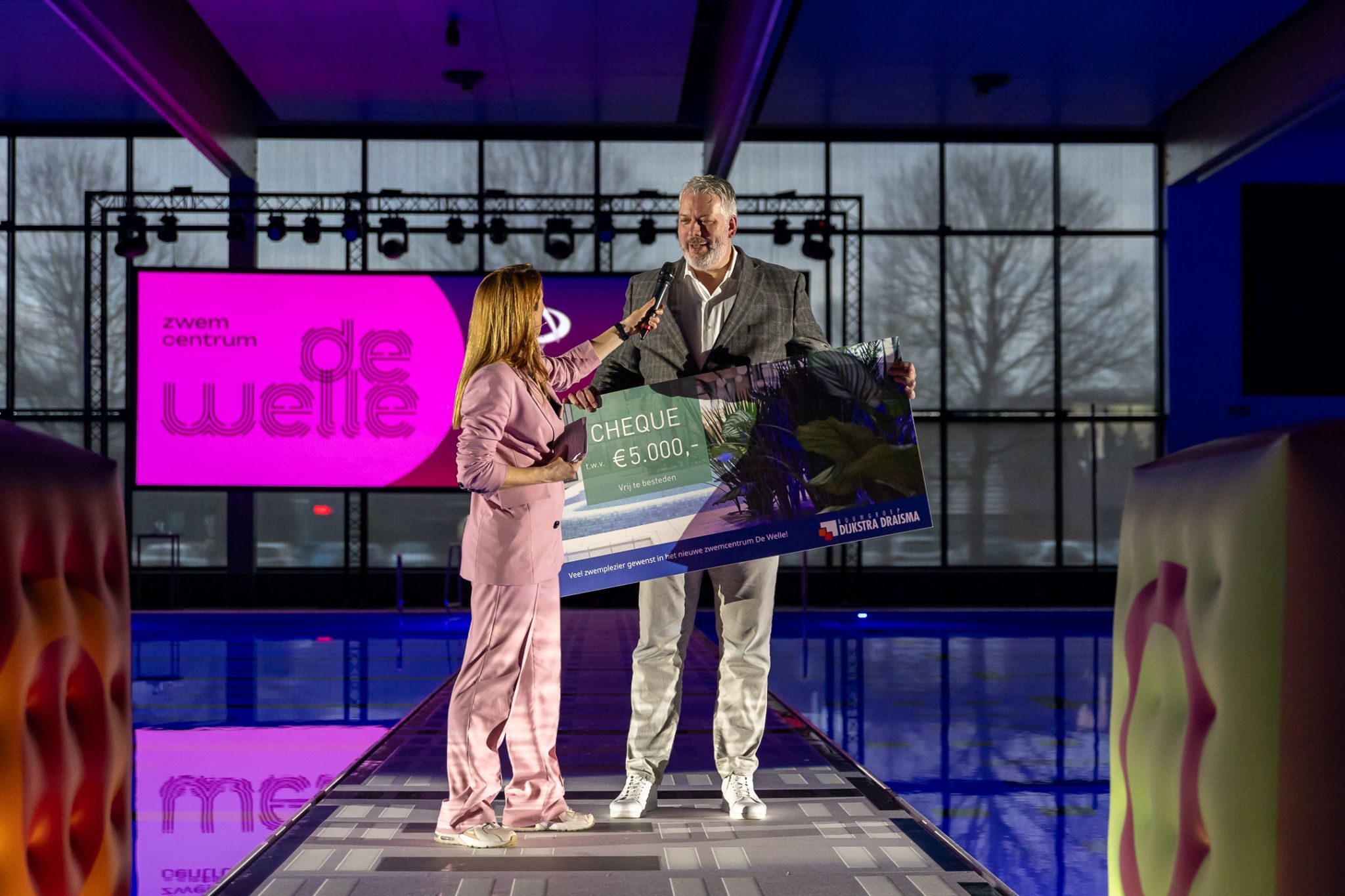 Mehrere Zielgruppen, Therapien und sogar Veranstaltungen auf unserem beweglichen Poolboden sind möglich